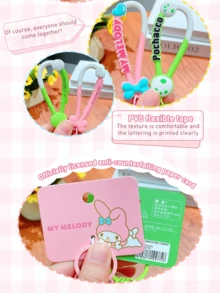 Sanrio Happy Friends 系列可爱钥匙扣吊饰,官方授权,PVC + 合金小雕像,可爱铃铛和蝴蝶结设计,款式包括 My Melody、Kuromi、Pochacco、Hangyodon,3D 收藏玩具配件单个、全套选择,可自由组合打造个性化风格,高约 6 厘米,OPP 袋包装,可爱吊坠,Sanrio 角色 - 彩色 - 查看 9