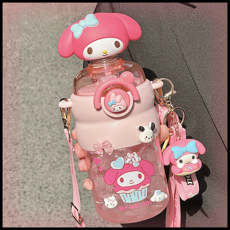 Sanrio Characters Bobblehead Series Space Cup | 600mL High-Appearance Portable Straw Cup With Shoulder Strap & Bobblehead | Cute Stress-Relieving Bobblehead | Tritan Heat-Resistant, & Material | Anti-Splash When Opening | Suitable For Boys, Girls, Students & Kids For School | (Cinnamoroll, Kuromi, Hello Kitty & My Melody)