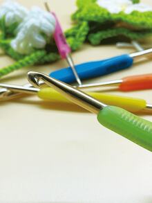 TPR Soft Rubber Double-Ended Crochet Hooks, Ergonomic 2-In-1 Handle Design, Non-Slip, Multiple Sizes, Suitable For Knitting Projects - Multicolor - View 3