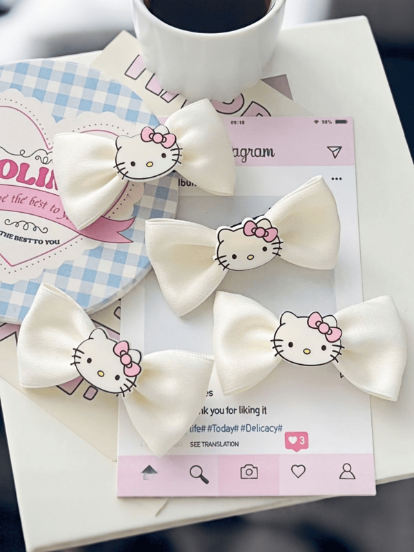 Sanrio Sanrio - 4PCS/2PCS - Sanrio, Hello Kitty Simple Cartoon Bow Hair Clips. This Is A Cute Cartoon-Style Sweet Side Hair Accessory And Bangs Accessory. It Is Made Of Durable Plastic Hair Clips, With An Elegant And Fun Design. (This Product Is Packaged In An OPP Bag Without Cardboard, And Some Parts May Be Random.)