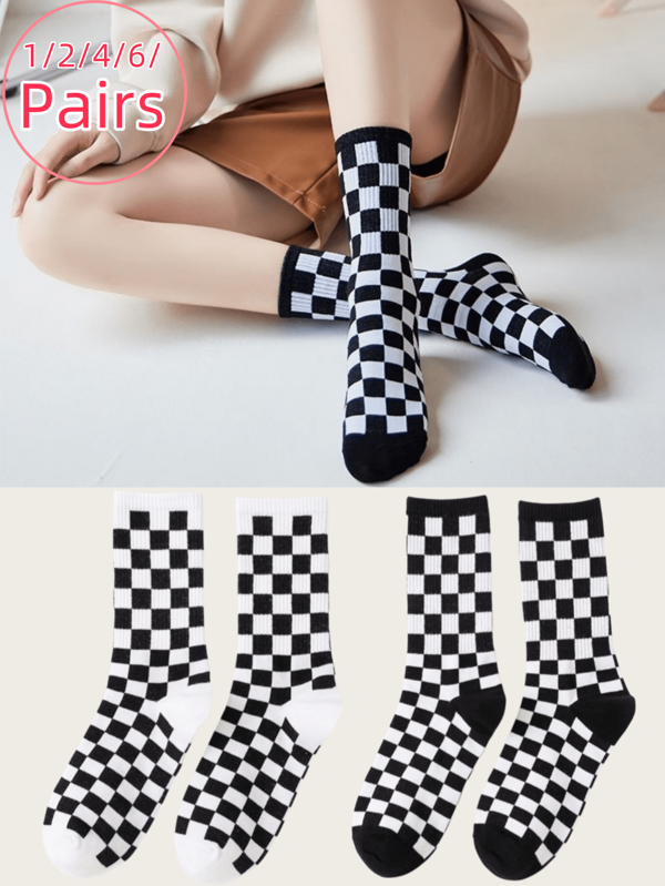 1/2/4/6 Paar Damen Schachbrett-Muster Crew Socken, personalisierte Lässig Socken geeignet für alle Jahreszeiten, Paar, Outdoor, Partys, Geschenke, Goth, Schulanfang, Strumpfhosen, weich, atmungsaktiv, Herbst Socken