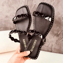 Amizzara Modern Women's Flat Sandal With Metallic Coin Applique Chaton Launch Summer 2025 - màu đen - Xem 4