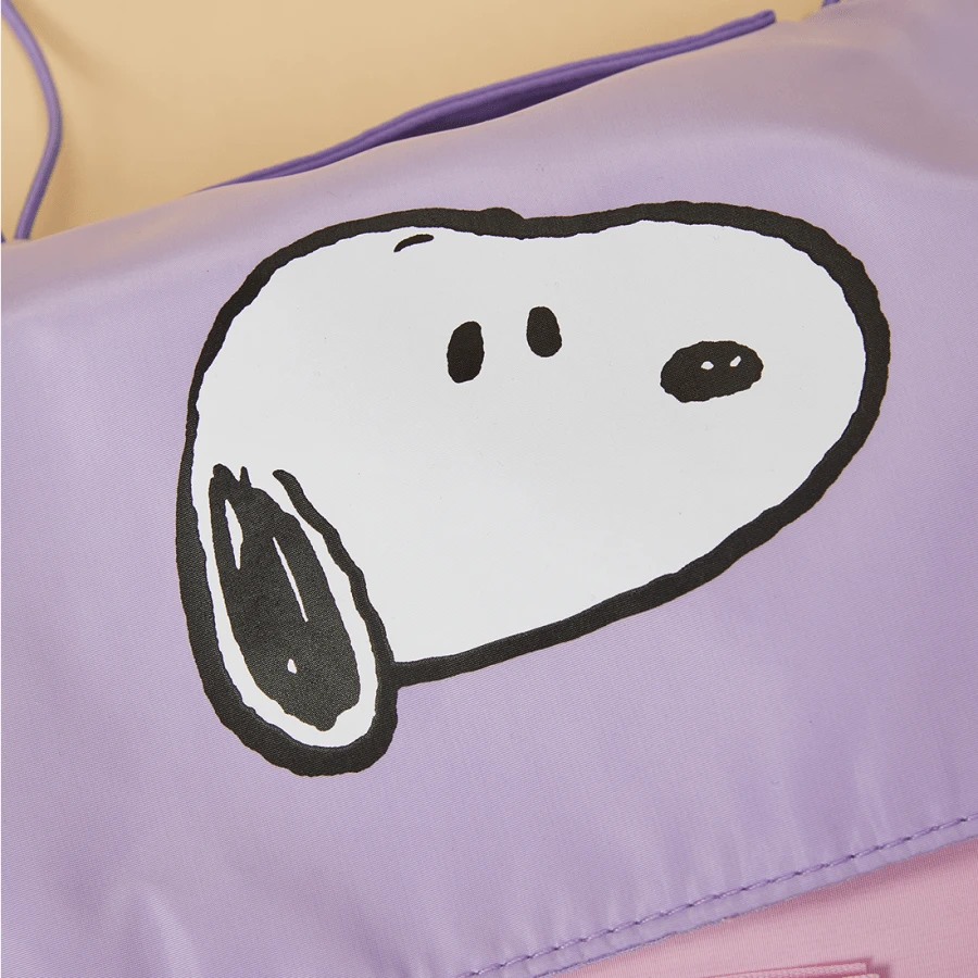 MINISO Snoopy Colorful Life Series Foldable Makeup Bag. With A Gentle Light Purple Color Scheme. The Foldable Design Saves Space And Is Convenient For Storage And Carrying. (1 PC) - Purple - View 6