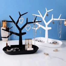 1 pieza Organizador y exhibidor de joyería de rama de árbol creativo para pendientes, anillos y accesorios. Puede haber algunos rasguños menores, que son inevitables. Se aconseja a los compradores cautelosos. De vuelta a la escuela