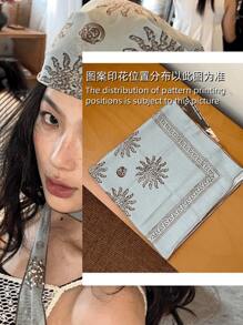 1pc Women Bandana Ins Star Print Square Scarf Headscarf 70*70cm, Spring And Summer Thin Versatile Pastoral Floral Hair Accessories, Bohemian Style Ladies, Square Scarf, Hairband, Headband, Ladies Headscarf, Multi-Functional Use, Can Be Used As A Belt, Decoration, Headscarf, Shawl, Sarong, Very Suitable For Sun Protection, Daily Wear, Party And Outdoor Travel, Vacation, Gift Giving Autumn Accessories Fall Winter Hair Band