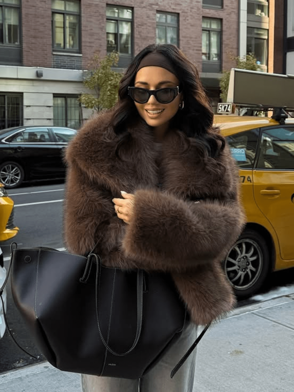 GDDYIN Women's Solid Color Velvet Textured High-End Faux Fur Short Jacket, Stylish For Evening Dates, Winter