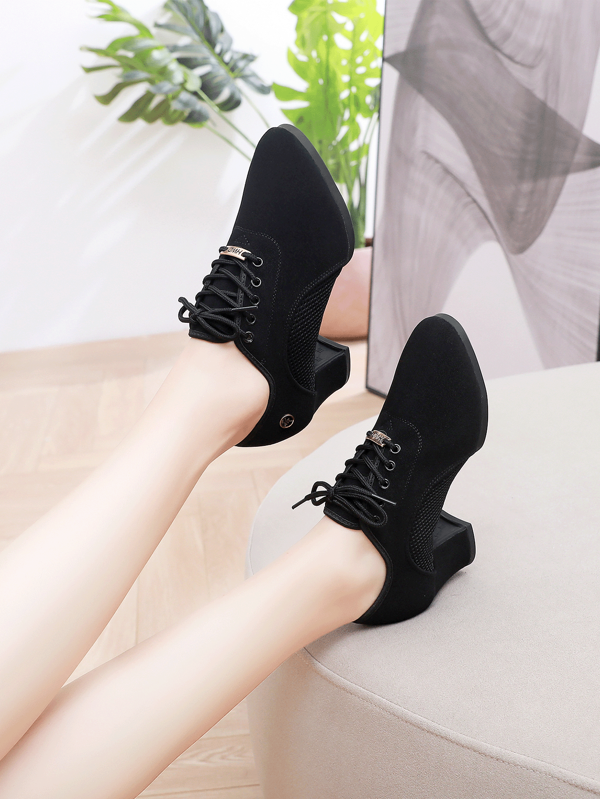 Damen Schwarze Tanzschuhe, 5cm Absatz, atmungsaktiv & bequeme Jazz Stiefel, Spaltgummi rutschfeste Sohle, Y2K Jazz Schuhe, Schnürung für Outdoor, perfekt für Ballett, Gymnastik, Yoga, Modern Dance, Gesellschaftstanz, Cosplay Aufführungen, Quadrille, Rumba, Cha Cha und so weiter