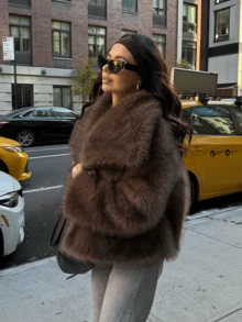 GDDYIN 女士纯色天鹅绒纹理高端人造毛皮短款夹克，时尚晚间约会，冬季