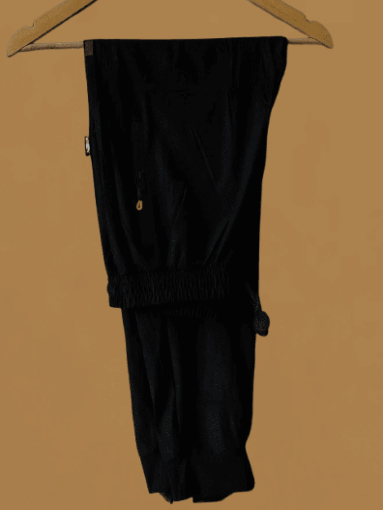 Women's Sports Pants With Elastane - Comfort And Flexibility For Physical Activities - Đen / Xanh lục - Xem 1