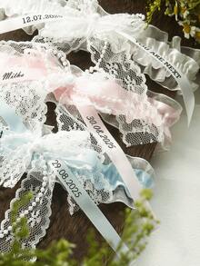 定制复古蕾丝婚纱吊袜带，可刻上姓名和日期，个性化定制，白色/粉色/蓝色荷叶边新娘纪念品，定制文字丝带吊袜带配仿珍珠蝴蝶结，个性化结婚礼物，简约弹力新娘吊袜带，定制日期婚纱吊袜带装饰，经典新娘风格，时尚而富有意义的定制吊袜带，永恒的爱 - 彩色 - 查看 4