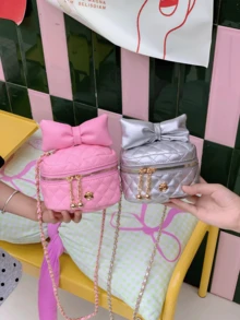 حقيبة صغيرة للبنات مزينة بفيونكة وسلسلة معينية، مصنوعة من مادة البولي يوريثان (بي يو) ، حقيبة كتف عبر الجسم جميلة، مناسبة للاستخدام اليومي في جميع المواسم