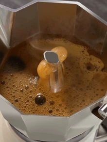 1 pieza Cafetera de espresso de aluminio para estufa con acción manual, perfecta como regalo de Navidad para uso en el hogar y restaurantes; regalos de Navidad, Halloween, regreso a clases, Día del Maestro. 1 pieza Cafetera de espresso clásica italoamericana