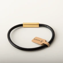 BLKSMTH“金立方”镀金皮革女士手链 - 金色 - 查看 7