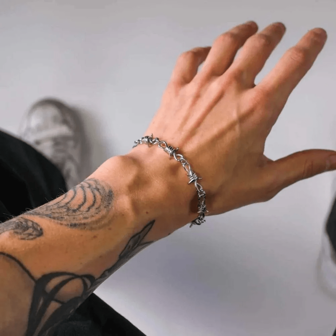 Petit bracelet-collier en fil de fer épineux de style unisexe, hip-hop, gothique, punk. Bracelet-collier avec petites épines en fil de fer barbelé, cadeau