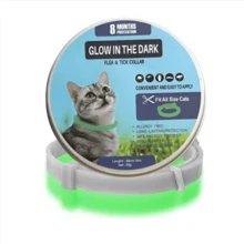 Coleira de Gato que Brilha no Escuro para o Natal - Ajustável 1 Unidade, Proteção contra Pulgas e Carrapatos com Essência Vegetal, Conforto Aconchegante e Design Natalino