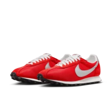 Nike LD-1000 男式运动鞋复古设计大学红和金属银色，采用透气纺织品和标志性华夫格鞋底 HF3227-600 - 紅/帆白/黑 - 查看 1