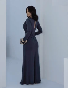 Long Party Dress With Long Sleeves And Slit And Lined Cups Simple Elegant Cloth Button Draped Layered Split Fits Well At The Waist Gathered Waist Wedding Party All - 黑色 - 查看 4