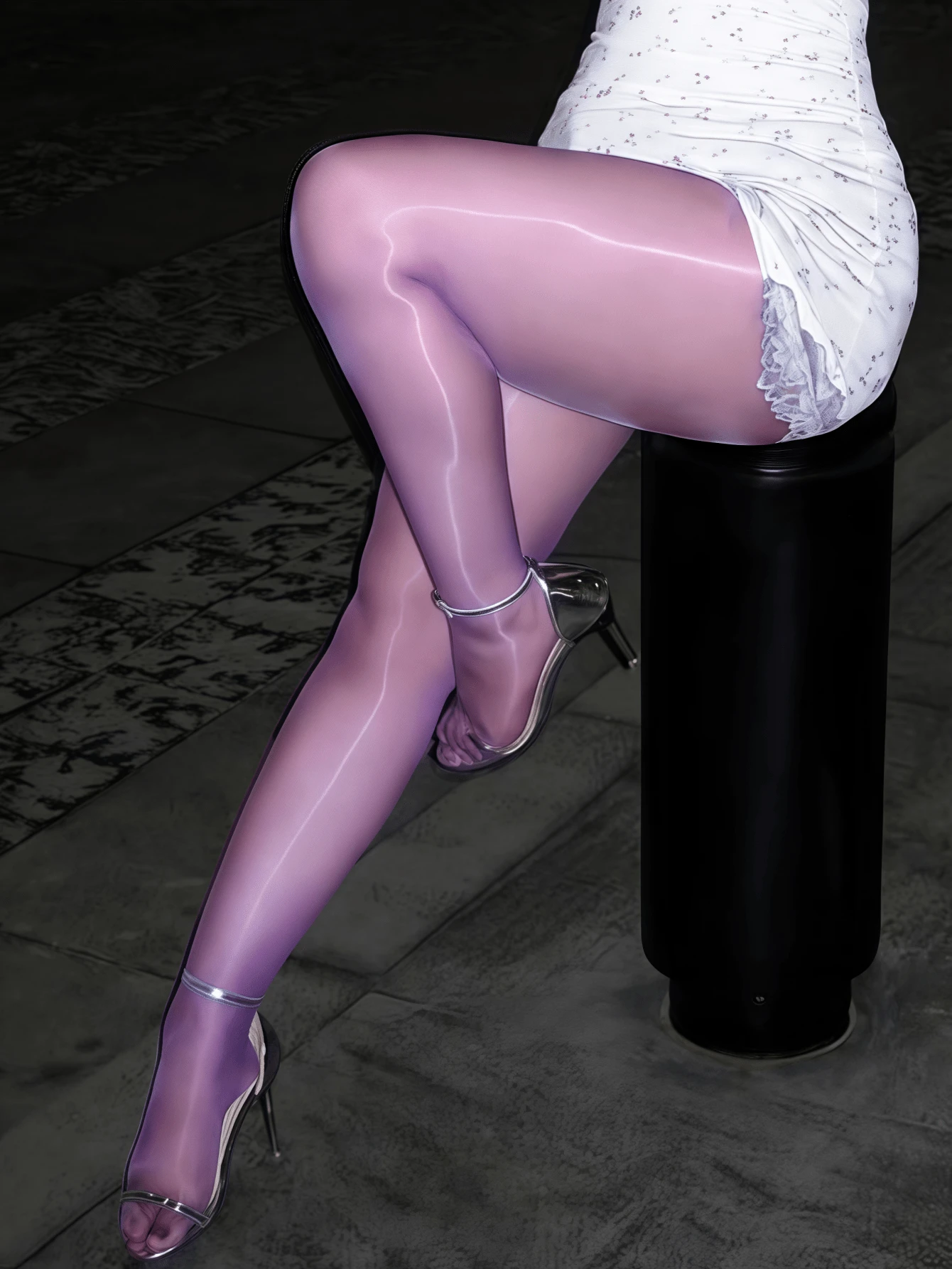 大码女式20D夜光透明连裤袜 | 性感塑形弹力连裤袜，适合日常穿着和派对之夜 - 紫色 - 查看 1