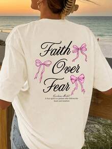 Conjunto informal de camiseta color crema y shorts rosas a rayas para mujer con estampado "Fe sobre miedo", manga corta y cuello redondo. - Albaricoque - Ver 2