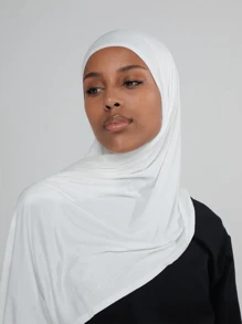 1件速干针织头巾，采用柔软透气、抗起球面料制成。系带式头巾。适合穆斯林全年佩戴及日常穿着。 - 白色 - 查看 2