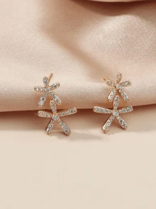 1 Pair Fashionable & Elegant Flower Zirconia Stud Earrings