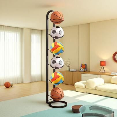 Innen-Ballaufbewahrung und Ausstellungsregal für Basketball, Fußball und Volleyball-Ausrüstung; vielseitiger, platzsparender Organizer für Zuhause und Spielzimmer; stabiles, leicht zugängliches Regal, das Bälle der Kinder ordentlich und für schnelles Training bereit hält; ideal für Flureckern, Wohnzimmer und Schlafzimmer; verschönert die Raumgestaltung und vereinfacht die Organisation für Familien-Sportbegeisterte und gelegentliche Spieler gleichermaßen