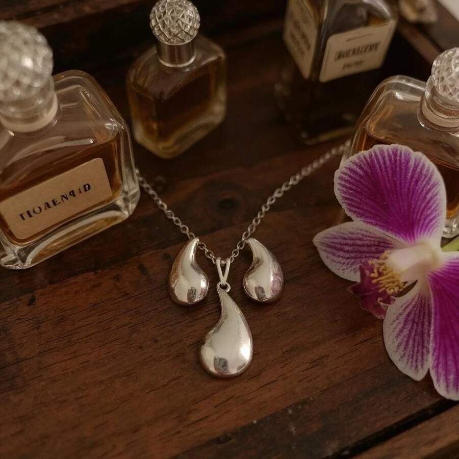 Delicate Silver Plated Necklace + Drop Earring Kit - Thả 1 Xoắn - Xem 1