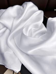 1 件女士纯色新款真丝简约优雅围巾，时尚百搭披肩，可遮盖沙滩防晒，适合日常搭配 - 香檳色 - 查看 5