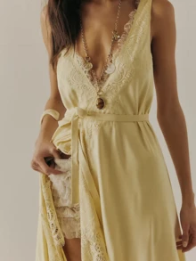 Chic Lace Patchwork Dress – Effortlessly Stylish, Perfect For Summer Parties  Date Nights  Design With Elegant Details - 黃色 - 查看 2