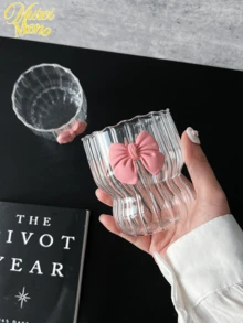 <Tỏa sáng rực rỡ với từng chiếc nơ hồng>, Cốc sọc trang trí nơ trong suốt 300ml, thích hợp để uống nước và cà phê hàng ngày - Nhiều màu - Xem 7