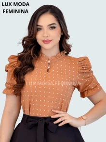 Blusa Social Feminina Manga Curta Moda Evangélica Crepinho Estampa Bolinhas - Bege - Visão 1