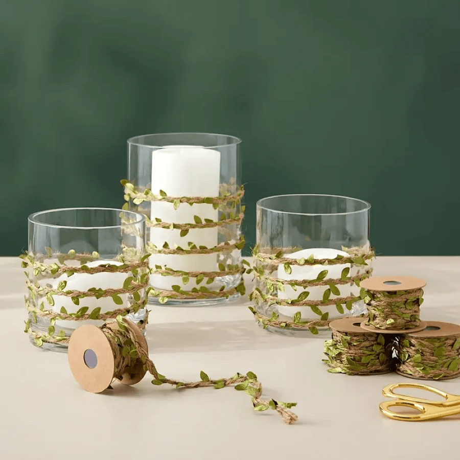 1 rollo - 33 pies de hojas de yute con adorno de vid verde, adecuado para fiestas con temática de aventura en la selva, decoración del hogar y embellecimiento del jardín, decoraciones navideñas, decoración de habitaciones navideñas e invernales