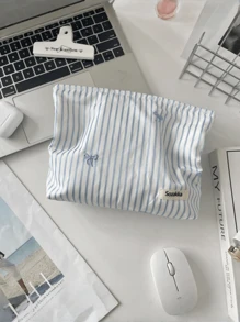 1pc Delicate Lace Floral Lightweight Makeup Bag, Large Capacity Portable Skincare Products Storage Pouch, Travel Organizer Cosmetic Bag,Christmas Gifts,Pouch,Travel,Gifts For Women Travel Essential,Pouch,Clutch / Small Handbag, Makeup Organizer,Makeup Organize,Pouch,Brush Holder,Mini Pouch,Large Capacity Pouch,Gifts For Women,Christmas Gifts,Gift Ideas For Women - Multicolor - View 15