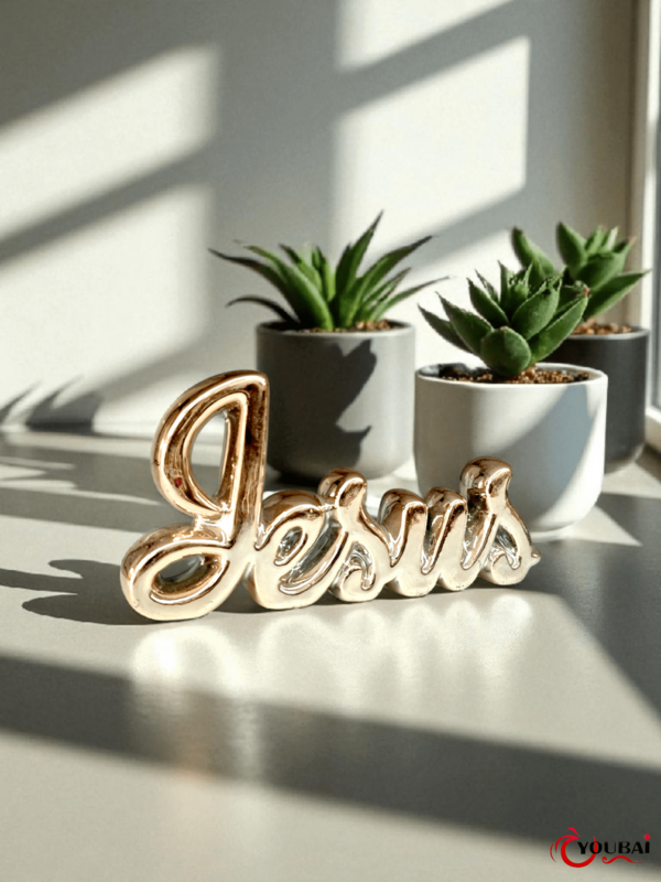 Enfeite de porcelana de Letra Jesus 11cm