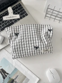 1pc Delicate Lace Floral Lightweight Makeup Bag, Large Capacity Portable Skincare Products Storage Pouch, Travel Organizer Cosmetic Bag,Christmas Gifts,Pouch,Travel,Gifts For Women Travel Essential,Pouch,Clutch / Small Handbag, Makeup Organizer,Makeup Organize,Pouch,Brush Holder,Mini Pouch,Large Capacity Pouch,Gifts For Women,Christmas Gifts,Gift Ideas For Women - Multicolor - View 13