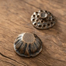 1 pieza Quemador de incienso con forma de loto vintage - Soporte de metal para aromaterapia de escritorio para decoración de oficina y estudio