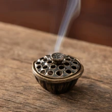 1 pieza Quemador de incienso con forma de loto vintage - Soporte de metal para aromaterapia de escritorio para decoración de oficina y estudio