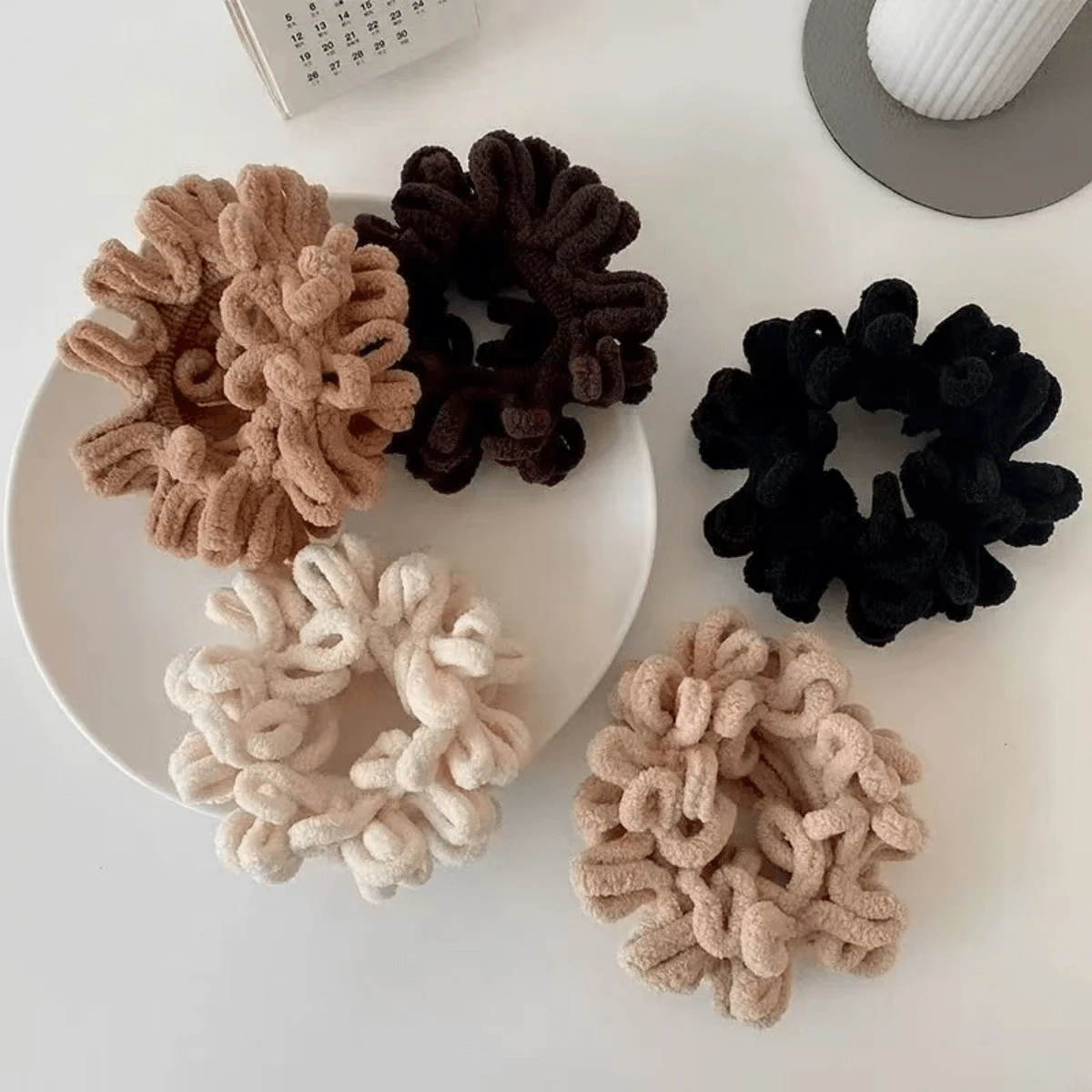 5pcs Women's High-Quality Plush Hair Scrunchies In Black, Beige, Brown, White, Khaki, Fashionable And Versatile, Elegant And Simple Style, Suitable For Daily Wear, Casual, Party, Commute, Vacation, Hair Styling, Washing Face, Makeup, Outfit Matching, Hair Accessories, Winter Fall Autumn Accessories, Hair Ties, Scrunchy Hair Ties, Sport