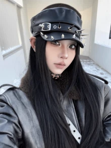 Unisex Couple Beret Hat, Suitable For All Seasons, Original Design, Rock Fashion, Leopard Print, Navy Blue Beret, Personalized Rivet Leather Buckle, Retro Leather Newsboy Cap, Metal Spider Decoration, Punk PU Leather Distressed Octagonal Cap - Butterfly - View 4