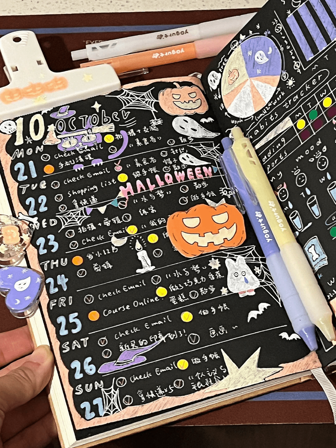 4 pièces Stylos gel 0,7 mm, ensemble de stylos marqueurs d'Halloween avec encre de couleur pour journalisation, imperméable, écriture fluide, prise en main douce, convient pour les examens scolaires, l'usage de bureau, encre au carbone, fournitures d'artisanat, fournitures scolaires, rentrée scolaire, Halloween
