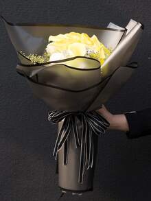 20 Sheets Luxury Gold Foil Edge Flower Wrapping Paper - Waterproof Bouquet Wrap, Premium Wedding Gift Packaging, Reusable Aesthetic Floral Craft Paper 22.8x22.8 Inches, Autumn And Winter Florist Supplies, DIY Gift Box Decor,Christmas Decor