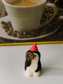 Decoração de Natal Presente Bonito Ornamento de Mesa Gato Papai Noel, Presente de Ano Novo, Decoração de Natal Gato Escalando Árvore de Natal Cena Miniatura Criativa Combinando Ornamento, Ornamento de Móveis de Natal de Alta Qualidade, Presente de Natal Fofo para Amigos, Pequeno Presente, Ornamento de Mesa Gato Papai Noel Fofo, Decoração Pinguim Papai Noel Cena Miniatura Criativa Combinando Ornamento, Ornamento de Gabinete de Exibição, Presente para Aniversário, Formatura Decoração de Casa Natal Decorações de Quarto