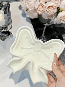 1 Piece Nordic Style Bow Shape Toothbrush Holder, Electric Toothbrush Holder, Cosmetic Storage Rack, Toothbrush Storage Box, Soap Dish, Home Desktop Decorative Holder, Aesthetic Room Decor, Home Decor, Space Saving Organization, Kitchen, Bathroom, Bedroom Accessories