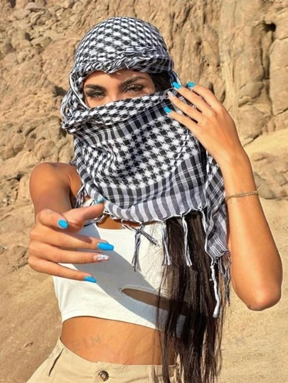 1pc Classic Desert Plaid Print Scarf, Unisex Arabic Outdoor Sunscreen Windproof Tassel Shawl Wrap, Suitable For Daily And Outdoor Wear Abaya Accessory, Soft Headscarf, Women Veil