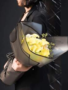 20 Sheets Luxury Gold Foil Edge Flower Wrapping Paper - Waterproof Bouquet Wrap, Premium Wedding Gift Packaging, Reusable Aesthetic Floral Craft Paper 22.8x22.8 Inches, Autumn And Winter Florist Supplies, DIY Gift Box Decor,Christmas Decor