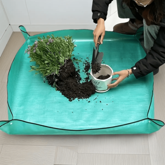 1pc Foldable Green Plant Repotting Mat, Suitable For Indoor Potted Plants And Succulents Care, Waterproof Thickened PE Mat, Easy To Clean, Large Foldable Plant Pot Mat, Gardening Tool