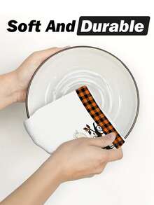 2pcs/4pcs/12pcs Halloween Castle Pattern Kitchen Towels, Halloween Bat Pattern Bathroom Towels, Halloween Outdoor Party Towels, Halloween Home Decor, Halloween Kitchen Decor, Modern Style, Quick Drying, Super Soft Microfiber Material, Rectangular, 15.75IN*23.62IN/40*60CM Digital Printing Pattern, Suitable For Outdoor Party Decoration, Halloween Holiday Gifts