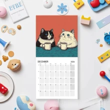 1 Pc 2026 Cat Cafe Calendar(8.5in*8.5in), 12 Months Artwork Design, Llustrations And Artwork Inspired Design, Perfect For Hanging Decoration, Home Office, Personal And Professional Scheduler, Wall Calendar, Planning Tool, Minimalist Design, Spiral Binding Design,Halloween, Halloween Gifts, Christmas, Christmas Gifts, Thanksgiving, Birthday Gifts, Valentine's Day, Wedding Gifts,Back To School Season, Graduation Season