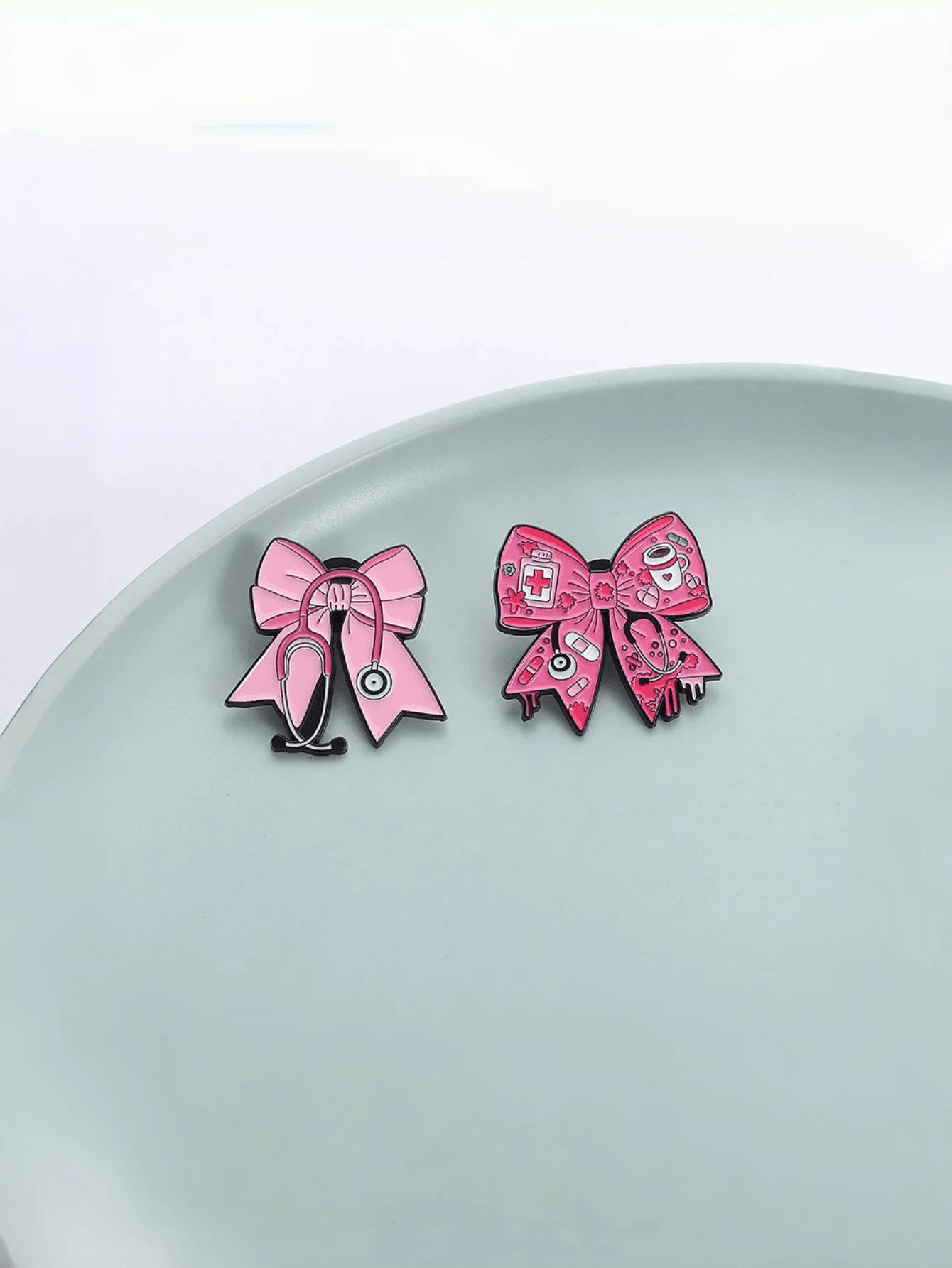 1/2pcs Unique Medical Nurse Doctor Stethoscope Metal Brooch Pin, Creative Cartoon Cute Pink Bow Brooch Pin For Clothes, Bags, Accessories. Ideal Gift For Theme Party, Perfect Present For Friends - Multicolor - View 1