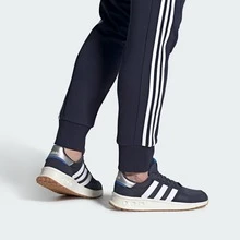 Adidas Run 84 Sneakers, Comfortable Lightweight Running & Walking Shoes For Men And Women, Casual Color Blocking Trainers For Sports & Outdoor Wear, Bright Colors For Gym - 暗影海軍藍 / 雲霧白 / 霧面銀 - 查看 7